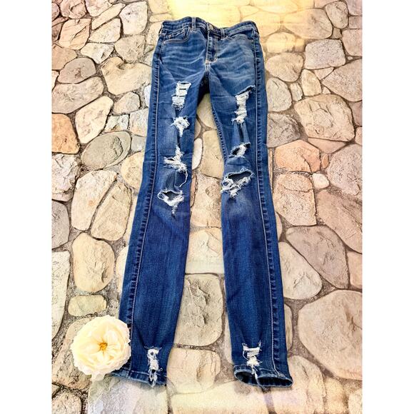 HOLLISTER ULTRA HIGH RISE JEANS - Picture 2 of 6